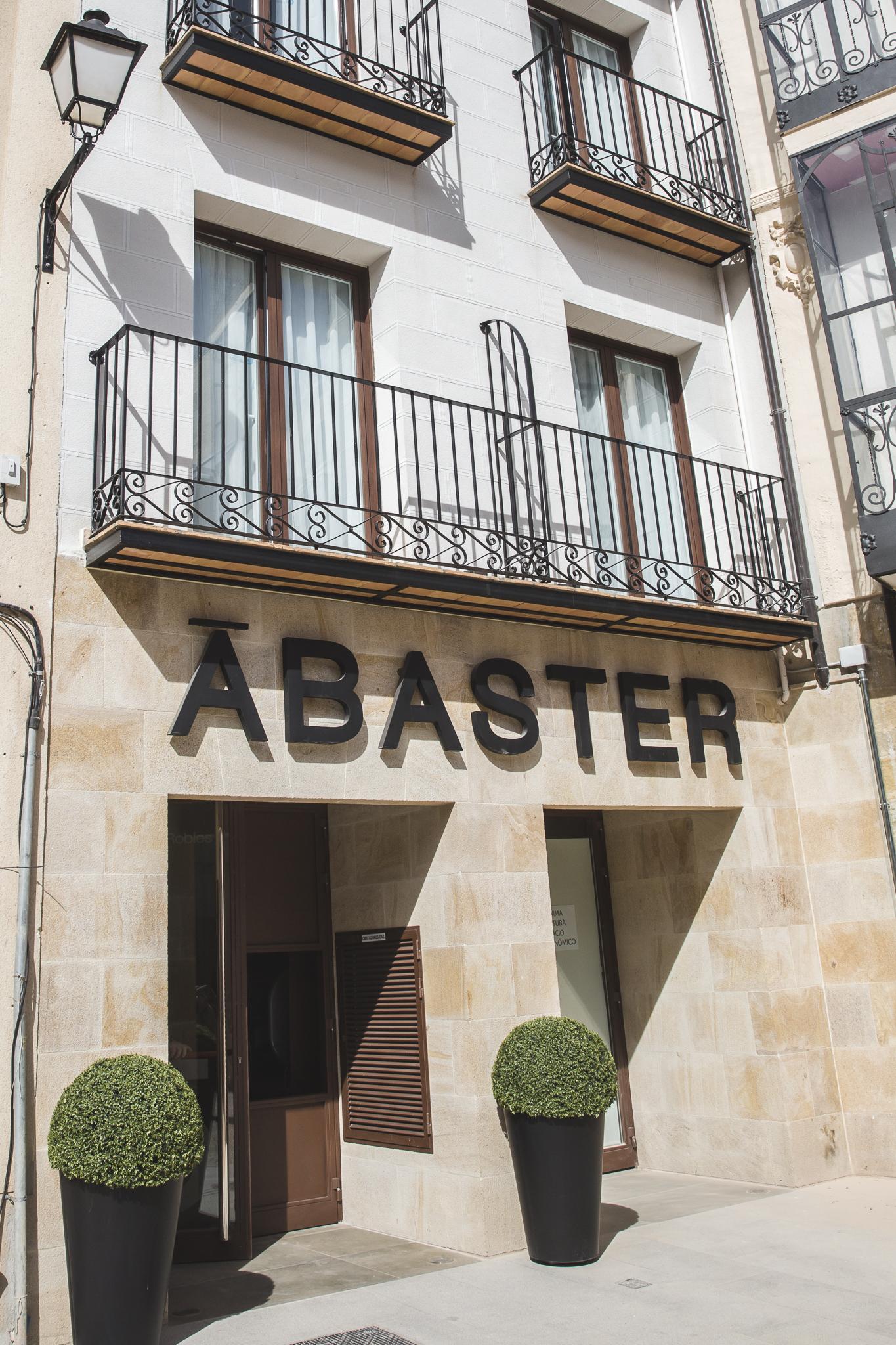 Отель Dwo Abaster Сория Экстерьер фото